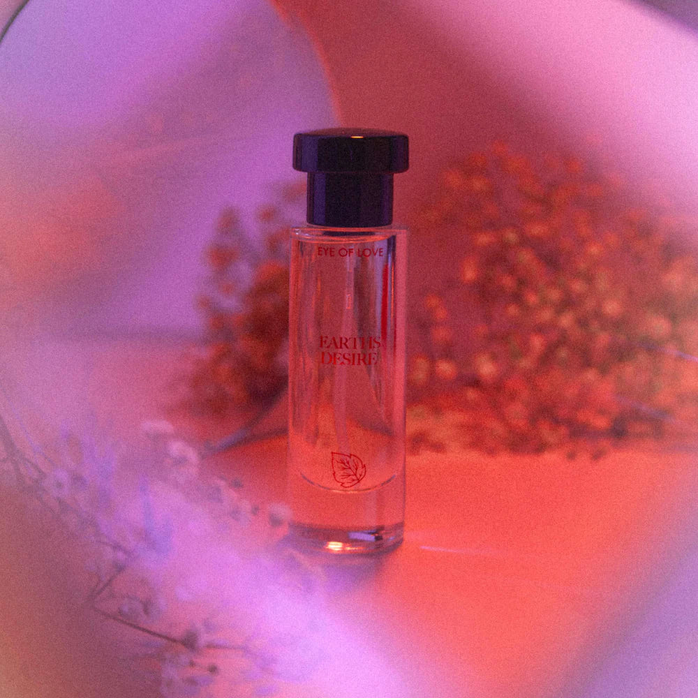 Eye of Love Bloom Attract Her Pheromone Parfum Earth's Desire