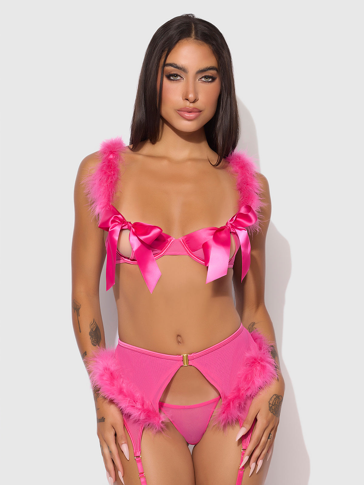 MARILYN MARABOU & MESH OPENABLE BRA, GARTER, & G-STRING SET